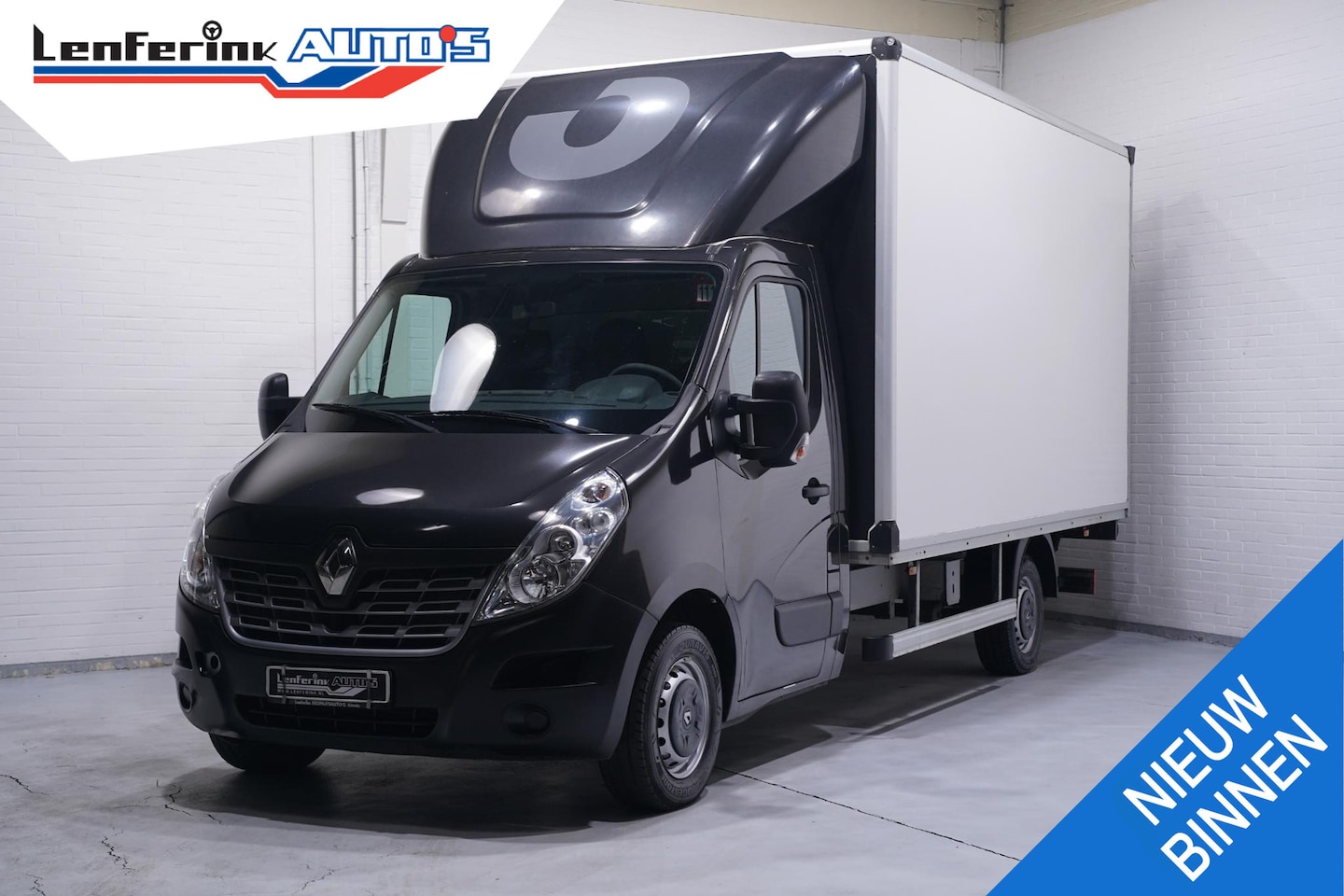 Renault Master - 2.3 DCI 130 pk Bakwagen Laadklep Lees Advertentie Airco, LxBxH 420x220x216 cm - AutoWereld.nl