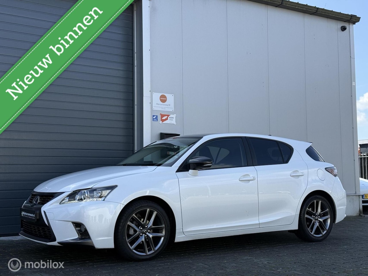 Lexus CT 200h - aut., Two tone, facelift, Superzuinig, nw apk - AutoWereld.nl
