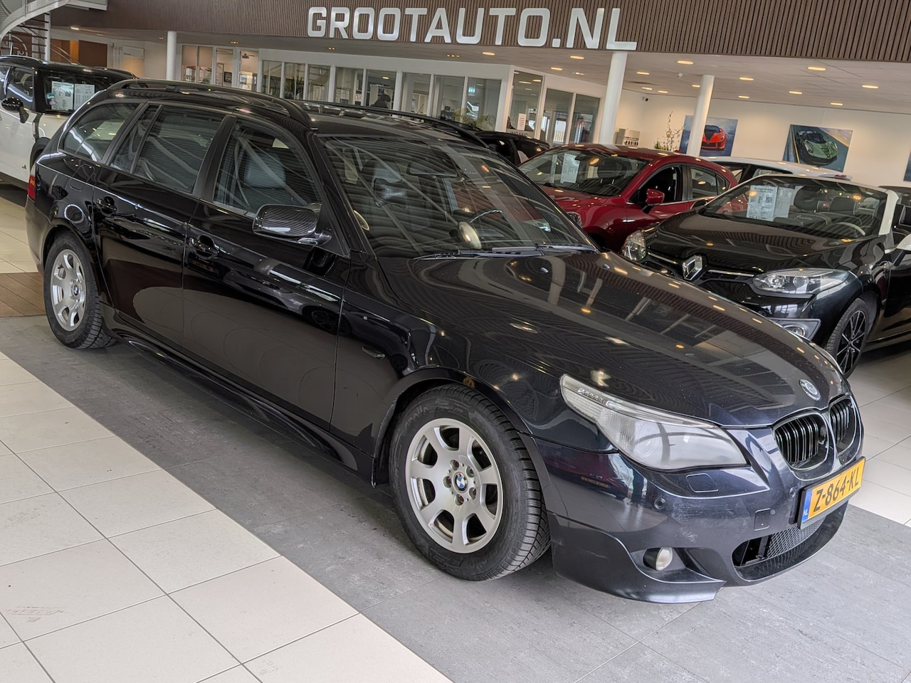 BMW 5-serie Touring - 523i Airco, Cruise Control, Stuurbekrachtiging - AutoWereld.nl