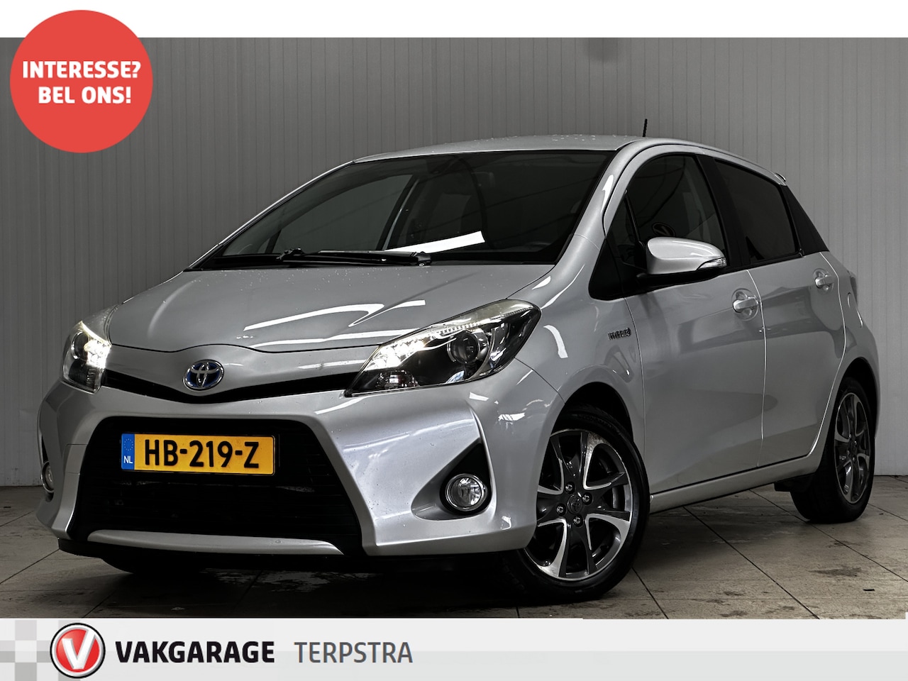 Toyota Yaris - 1.5 Full Hybrid Dynamic/ Automaat!/ Camera/ Keyless-GO/ Extra getint glas/ Dakspoiler/ Cli - AutoWereld.nl