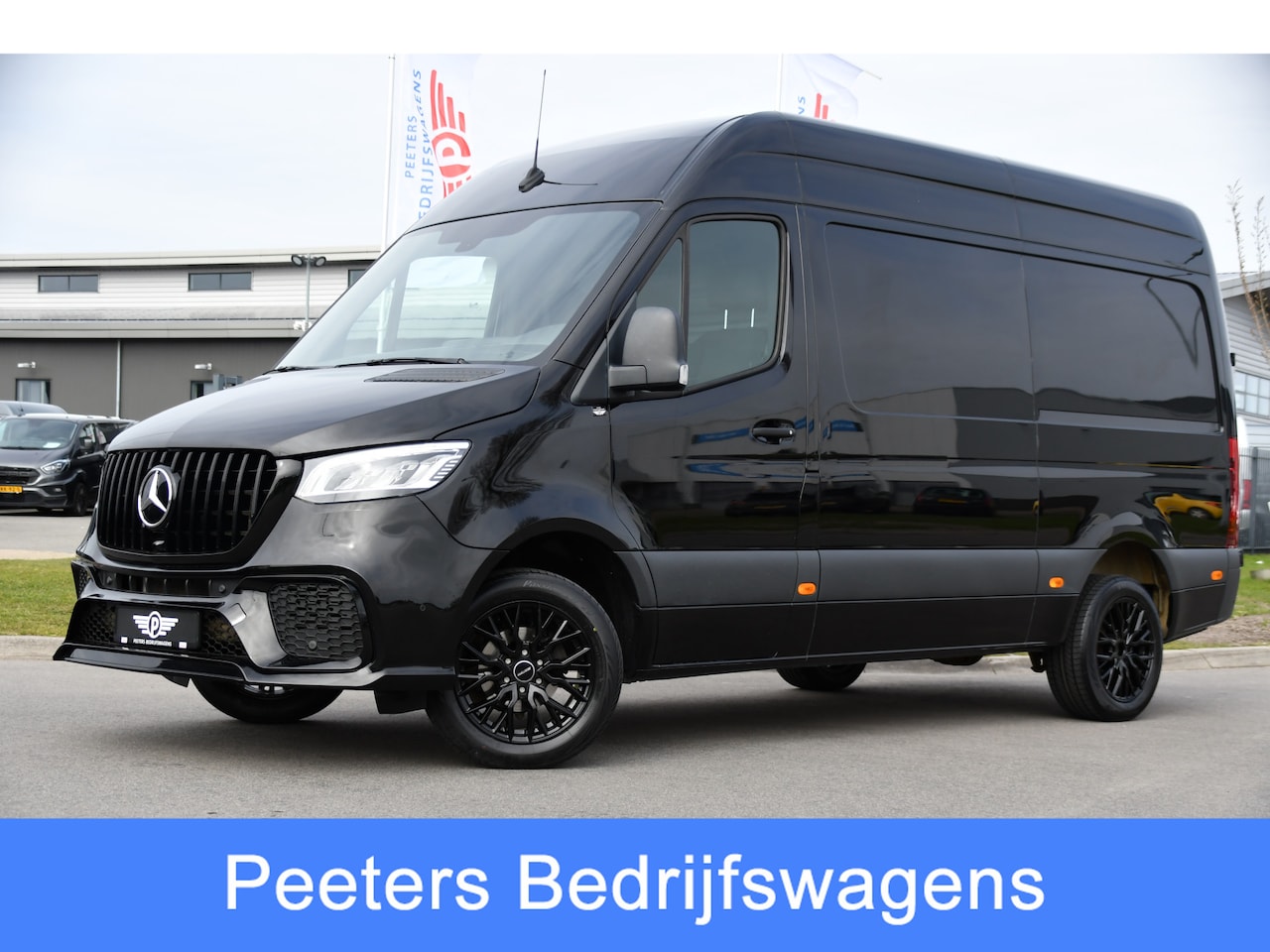 Mercedes-Benz Sprinter - 317 1.9 CDI L2H2 RWD AMG Black Edition Camera, Cruise, Carplay, LED, 170pk, Multimedia, Au - AutoWereld.nl