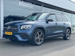 Mercedes-Benz GLB - 200 AMG Night-pakket automaat , wegklapbare trekhaak , achteruitrijcamera , sound systeem