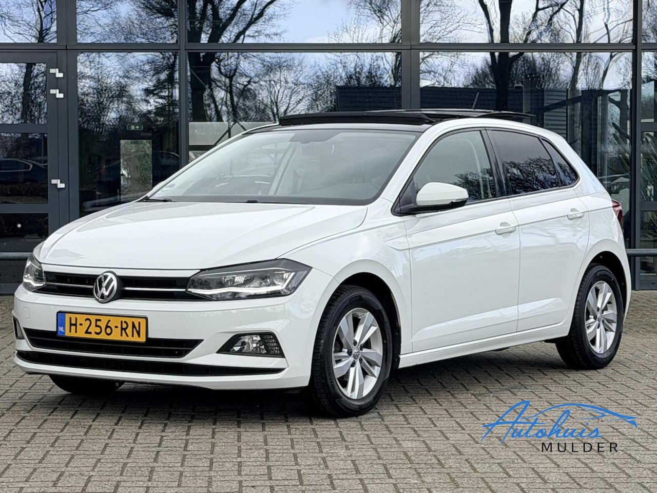 Volkswagen Polo - 1.0 TSI Comfortline | Virtual Cockpit | Pano | Led | Navigatie - AutoWereld.nl