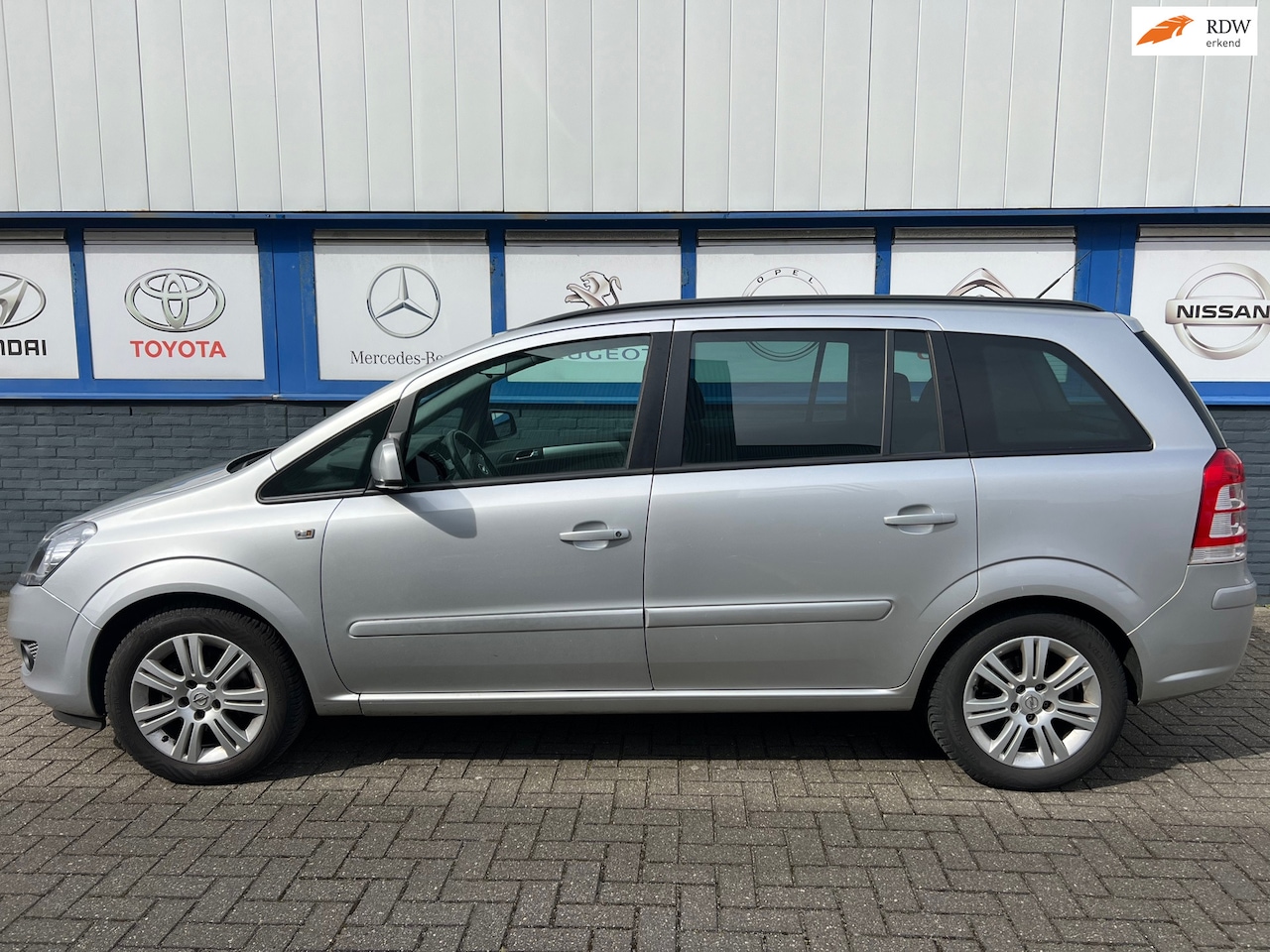 Opel Zafira - 1.8 7 pers. 2012 NWE.APK 4950EU - AutoWereld.nl