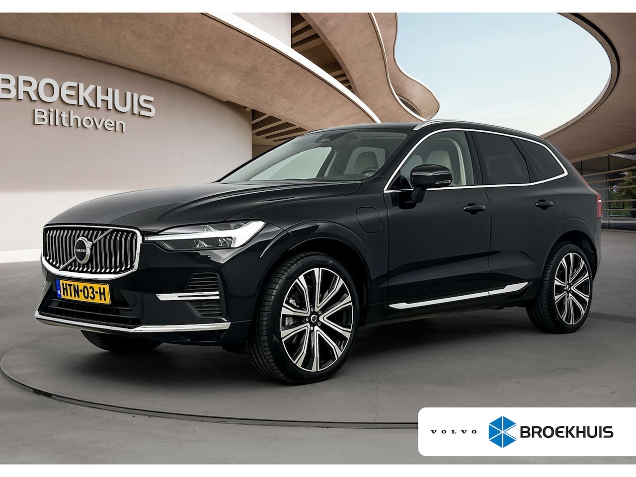 Volvo XC60 - T6 Plug-in hybrid Plus Bright | Trekhaak | Panoramadak | 21 inch LM | PDC V+A + Camara | L - AutoWereld.nl
