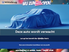 Volkswagen Golf - 1.0 eTSI Life Business Navigatie / Parkeersensoren / Ergo-Active bestuurdersstoel, Sport-c