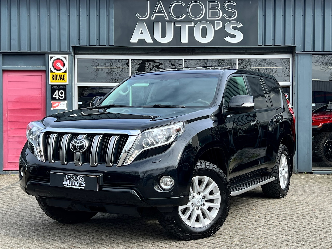 Toyota Land Cruiser - 2.8 D-4D-F Executive Window Van 2.8 D-4D-F Executive Window Van - AutoWereld.nl