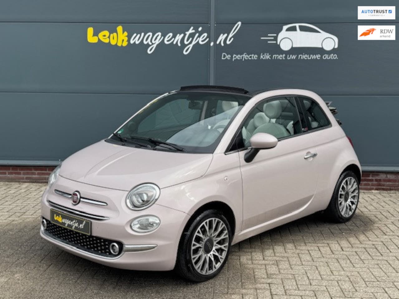Fiat 500 C - Hybrid Dolcevita Cabrio *carplay *navi *cruise - AutoWereld.nl