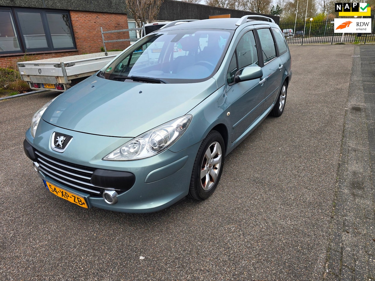 Peugeot 307 SW - 1.6-16V Premium Airco, boekjes, NAP, Pano - AutoWereld.nl