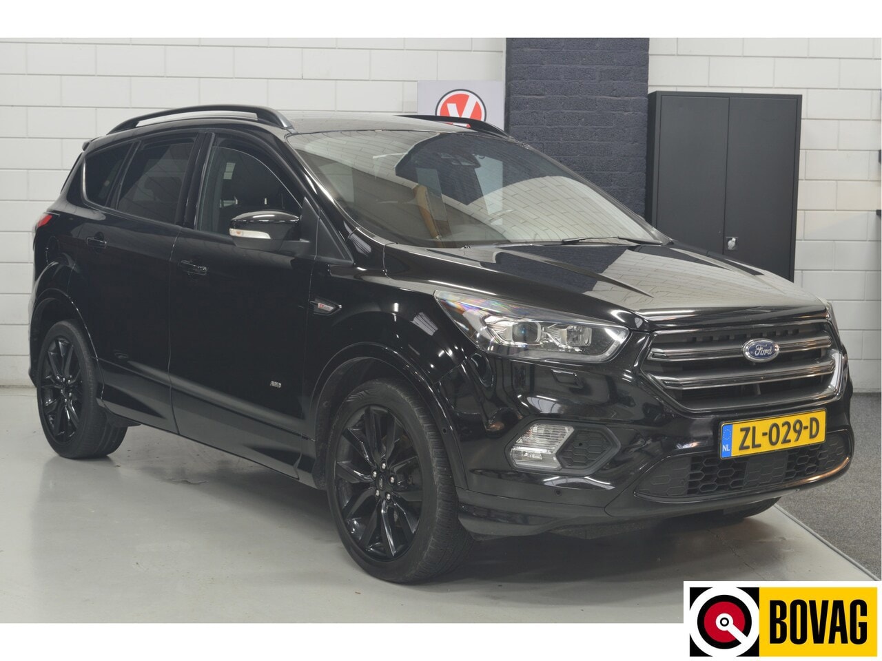 Ford Kuga - 1.5 EcoBoost Vignale 1.5 EcoBoost Vignale - AutoWereld.nl