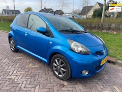 Toyota Aygo - 1.0-12V Dynamic Navigator-Airco-97000 km
