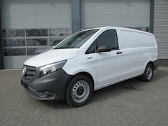 Mercedes-Benz Vito - E vito 112 L2 66 kWh snelladen SoH 97, 5 % camera 3-zits
