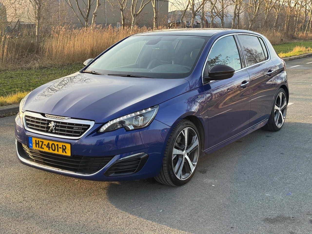 Peugeot 308 - 2.0 BlueHDi GT 180 / AIRCO / NAP / PANO / AUTOMAAT - AutoWereld.nl