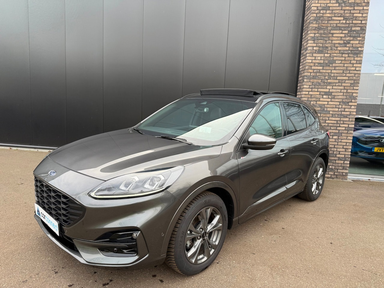 Ford Kuga - 1.5 Eco 150pk ST-Line X Navi, Trekhaak, Panorama, HUD, Camera's BOMVOL!! - AutoWereld.nl