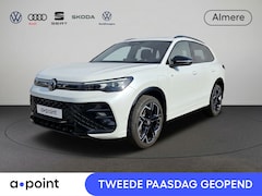 Volkswagen Tiguan - 1.5 eHybrid R-Line Edition 272 pk Automaat (DSG) | Navigatie | Panoramadak | Parkeersensor