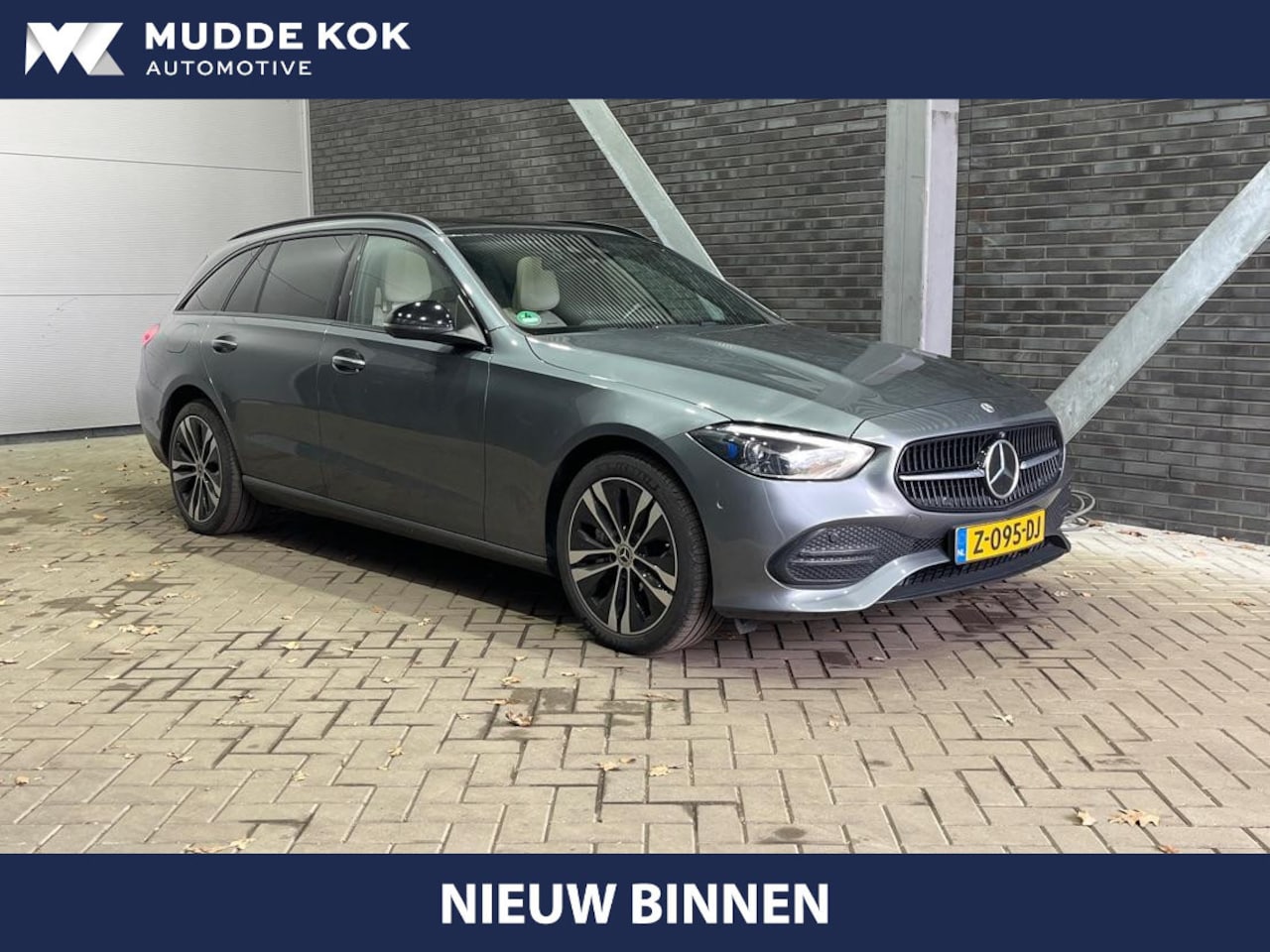 Mercedes-Benz C-klasse Estate - 300 e AMG Line | Trekhaak | Panoramadak | 360° Camera | Getint Glas | Head-Up - AutoWereld.nl