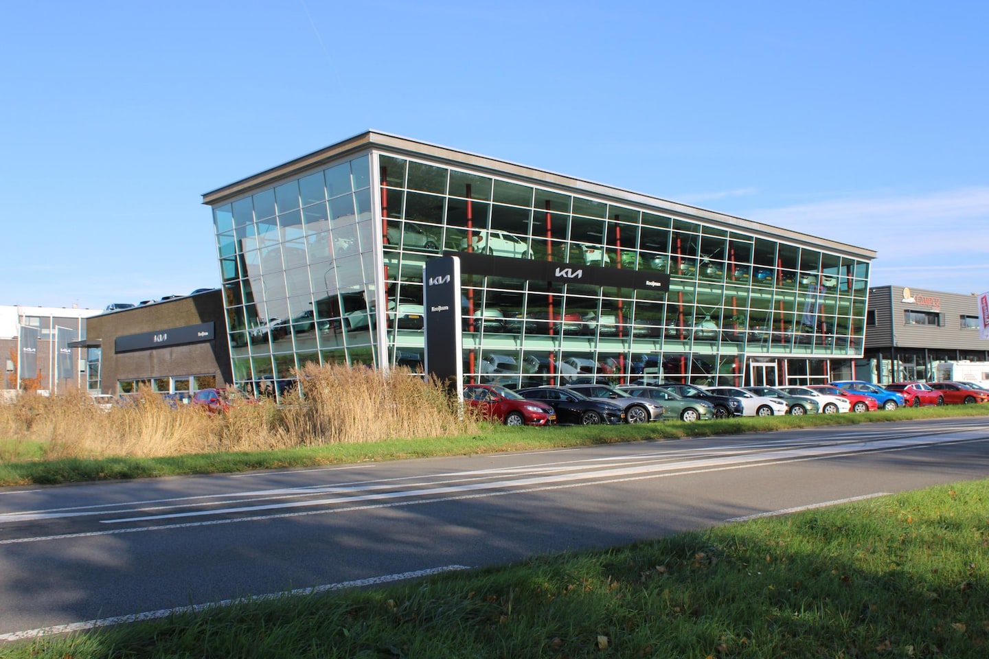 Kia EV2 - Plus Advanced 42.2 kWh 4p. DEMO Edition Schuifdak / Camera / Navi / 230V aansluiting - AutoWereld.nl