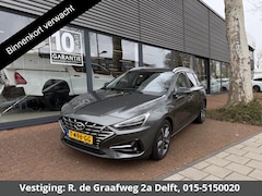 Hyundai i30 Wagon - 1.5 T-GDi MHEV Premium | Stuur-/Stoelverwarming | Navigatie | Parkeersensoren voor & Achte
