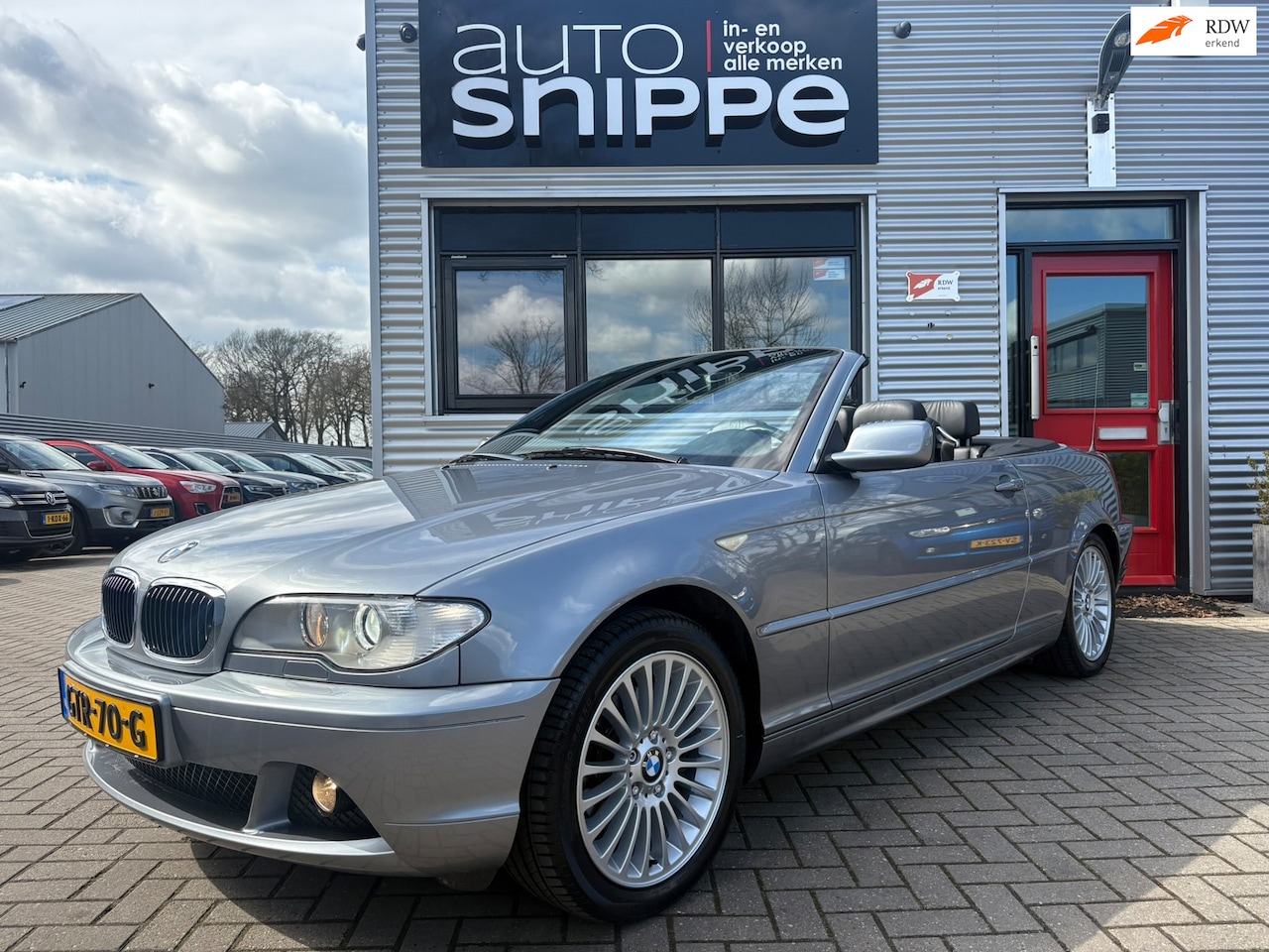 BMW 3-serie Cabrio - 320Ci Executive -6 CILINDER-VOLLEDER-STOELVERWARMING-PDC ACHTER-LICHTMETALEN VELGEN-XENON- - AutoWereld.nl