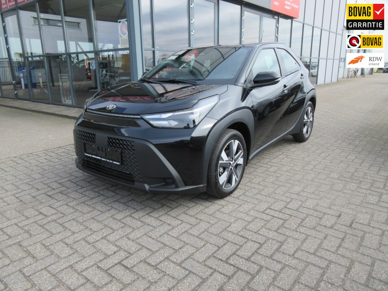 Toyota Aygo X - Hybrid 115 pulse Hybrid 115 pulse,17 inch,car play,climate controle, etc... - AutoWereld.nl