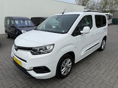 Toyota ProAce City Verso - L1 Automaat - Rolstoelauto - Alle opties - Bodemverlaging - 1e Eigenaar - Rolstoelvervoer