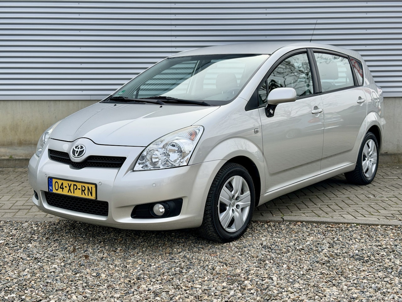 Toyota Verso - 1.8 VVT-i Sol [ fm navi,ecc,audio,cruise,trekhaak ] - AutoWereld.nl