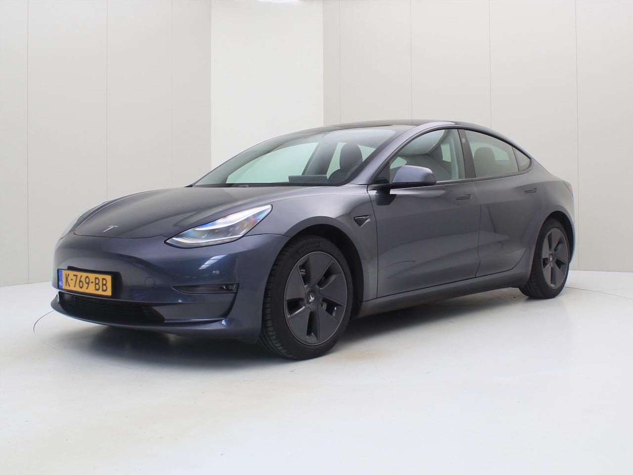 Tesla Model 3 - Long-Range AWD 351pk 75 kWh 90% SoH FACELIFT [ WARMTEPOMP+AUTOPILOT+620KM WLTP+PREMIUM AUD - AutoWereld.nl