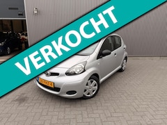 Toyota Aygo - 1.0-12V Access Nieuwe koppeling|NAP|Radio|Lage KM