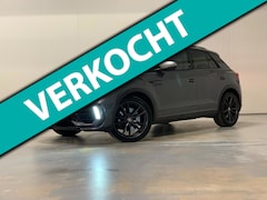 Volkswagen T-Roc - 2.0 TSI 4Motion R | AKRAPOVIC | KAMELEON FOLIE | PANO | BEATS AUDIO