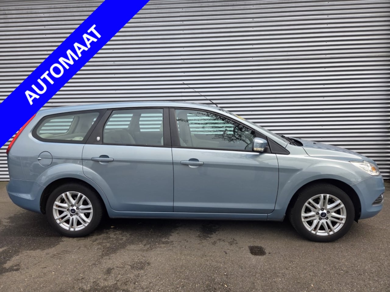 Ford Focus Wagon - 1.6 Ghia Automaat - AutoWereld.nl