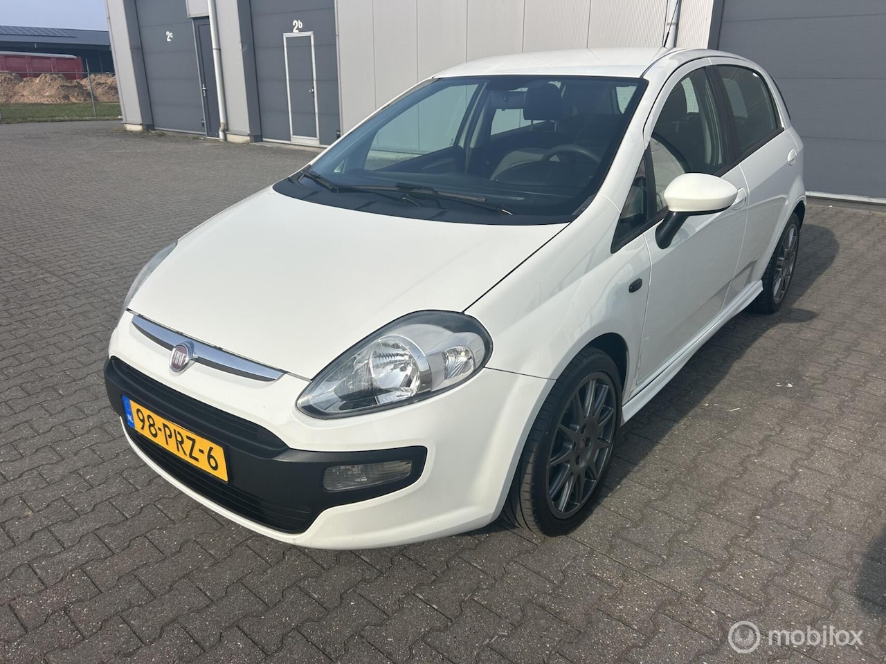 Fiat Punto Evo - 1.3 M-Jet Dynamic Nw Apk - AutoWereld.nl