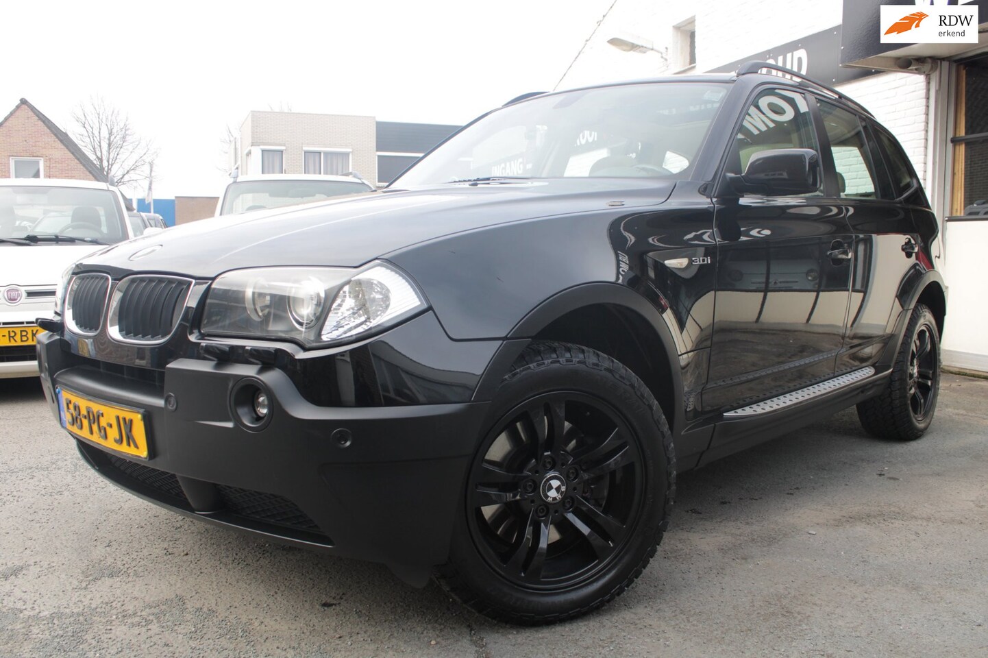 BMW X3 - 3.0i Executive Automaat |Airco | Cruise control | Pano | Parkeersensoren | Stoelverwarming - AutoWereld.nl