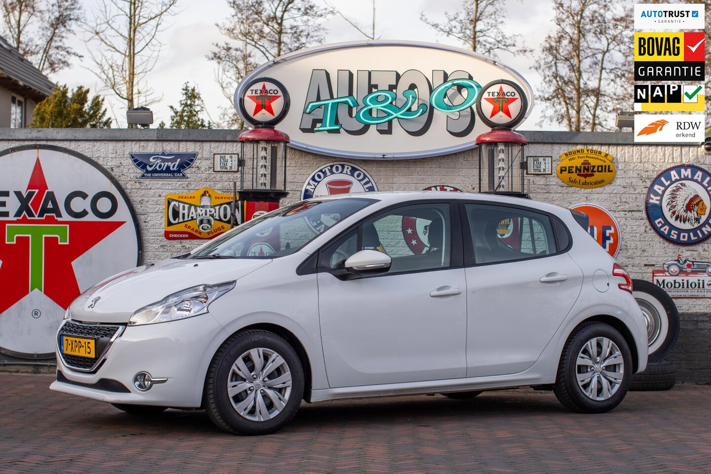 Peugeot 208 - 1.2 e-VTi 55.000 km +NAP Nwe Distributie NL-auto - AutoWereld.nl