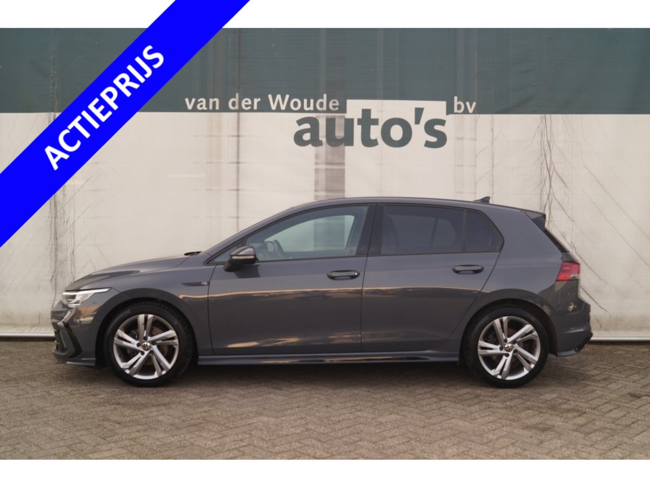Volkswagen Golf - 1.5 eTSI 130pk DSG R-Line -LED-ECC-NAVI- - AutoWereld.nl