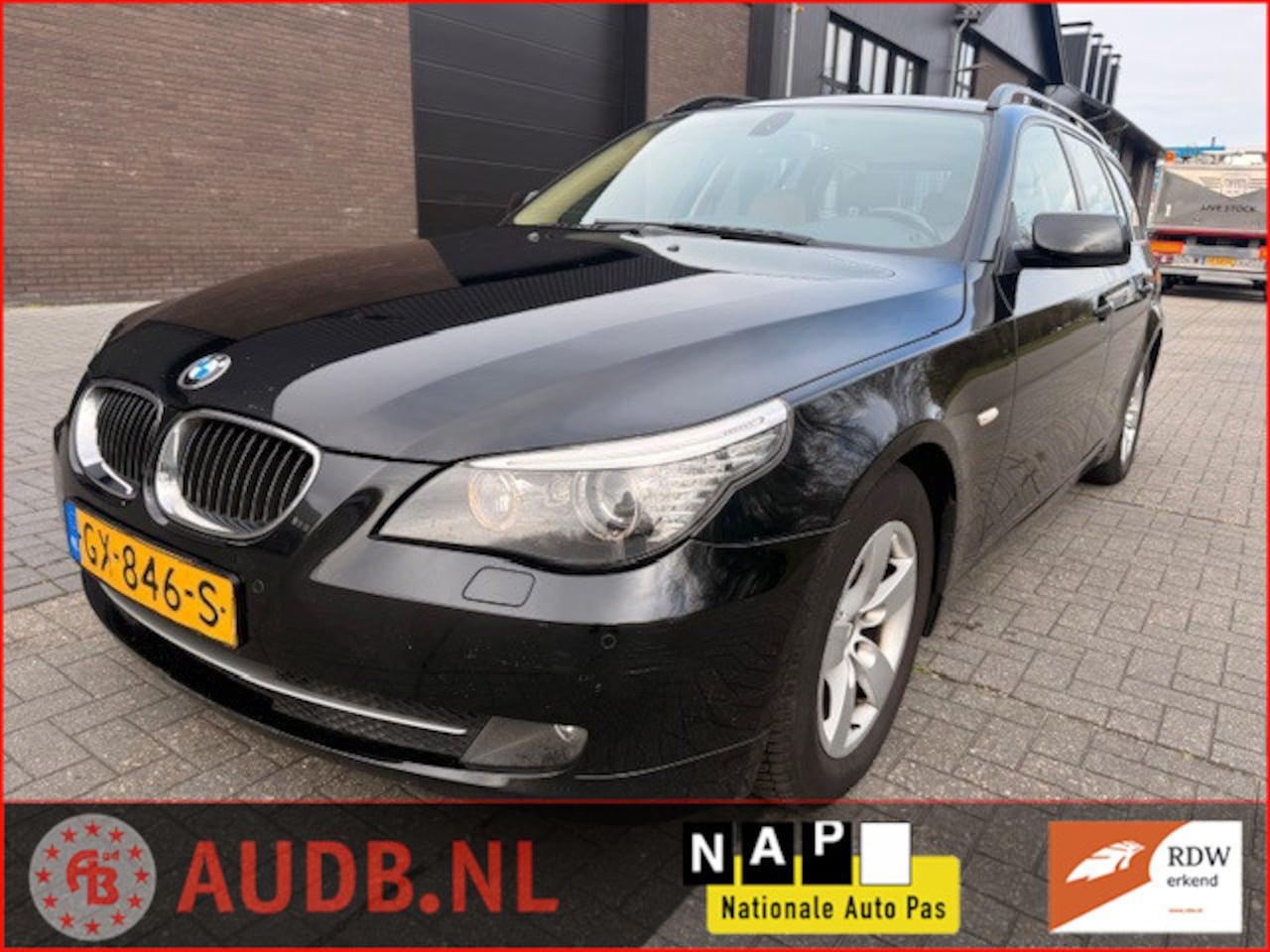 BMW 5-serie Touring - 523i Business Line| VOL LEDER| PANO| - AutoWereld.nl