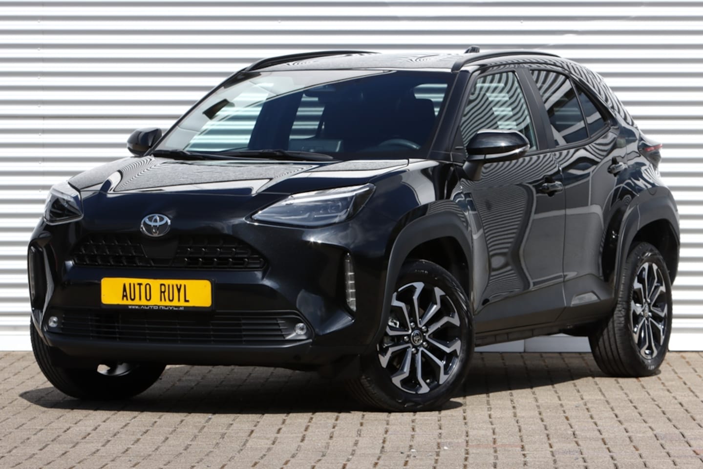 Toyota Yaris Cross - 1.5 Hybrid 115 Dynamic 2.411 Km ! - AutoWereld.nl