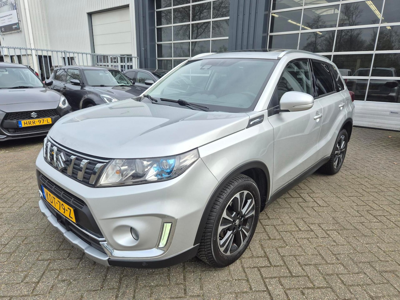 Suzuki Vitara - 1.4 aut Style / Panorama / Trekhaak - AutoWereld.nl