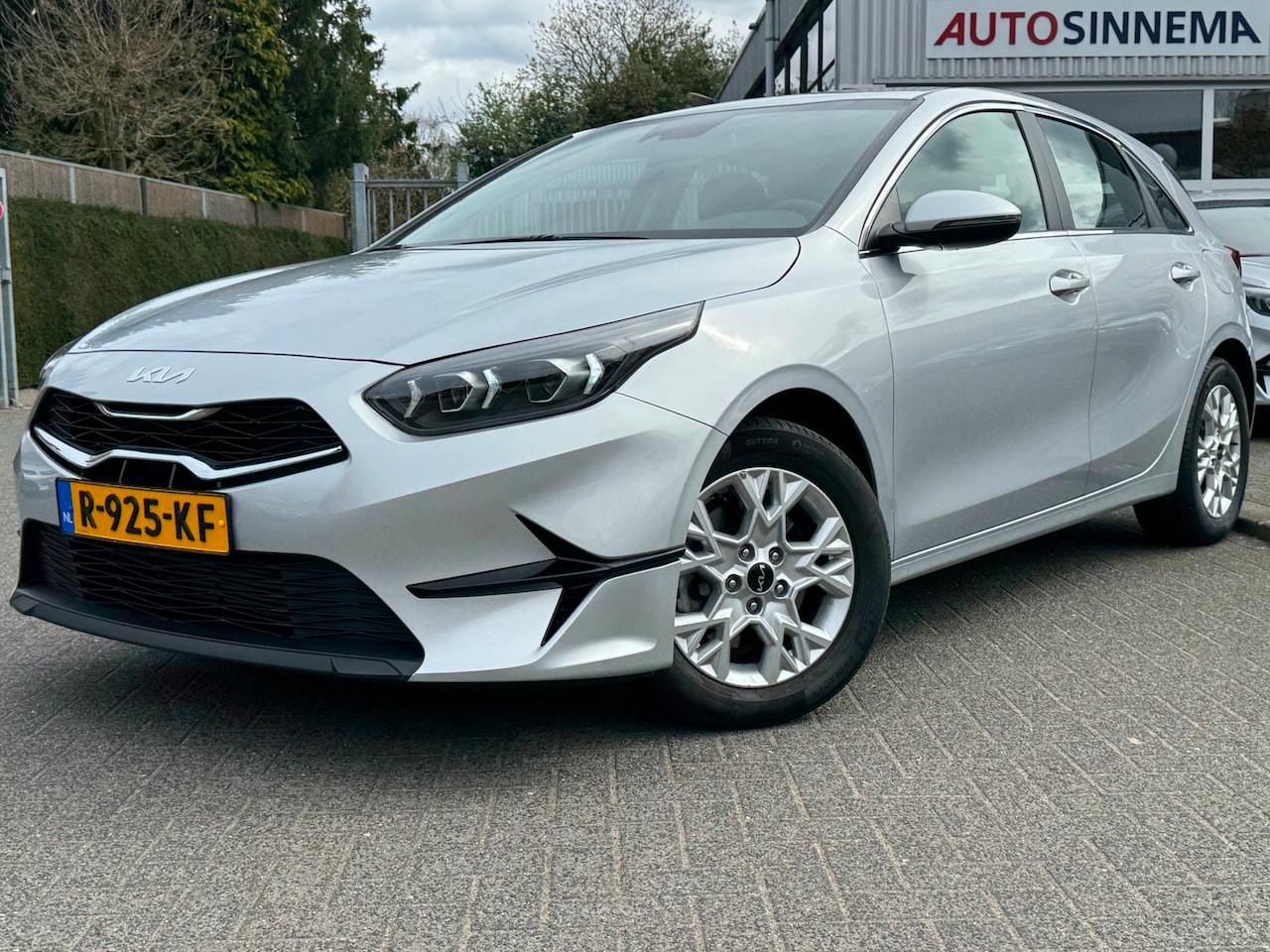 Kia Cee'd - Ceed 1.0 T-GDi DynamicLine | 8000KM! | Climate Control | Cruise Control | Apple Carplay | - AutoWereld.nl