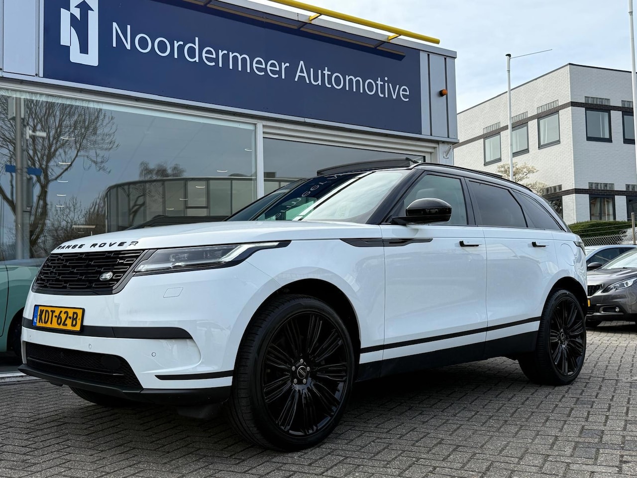 Land Rover Range Rover Velar - 2.0 P400e S Panoramadak / leer / automaat / camera - AutoWereld.nl