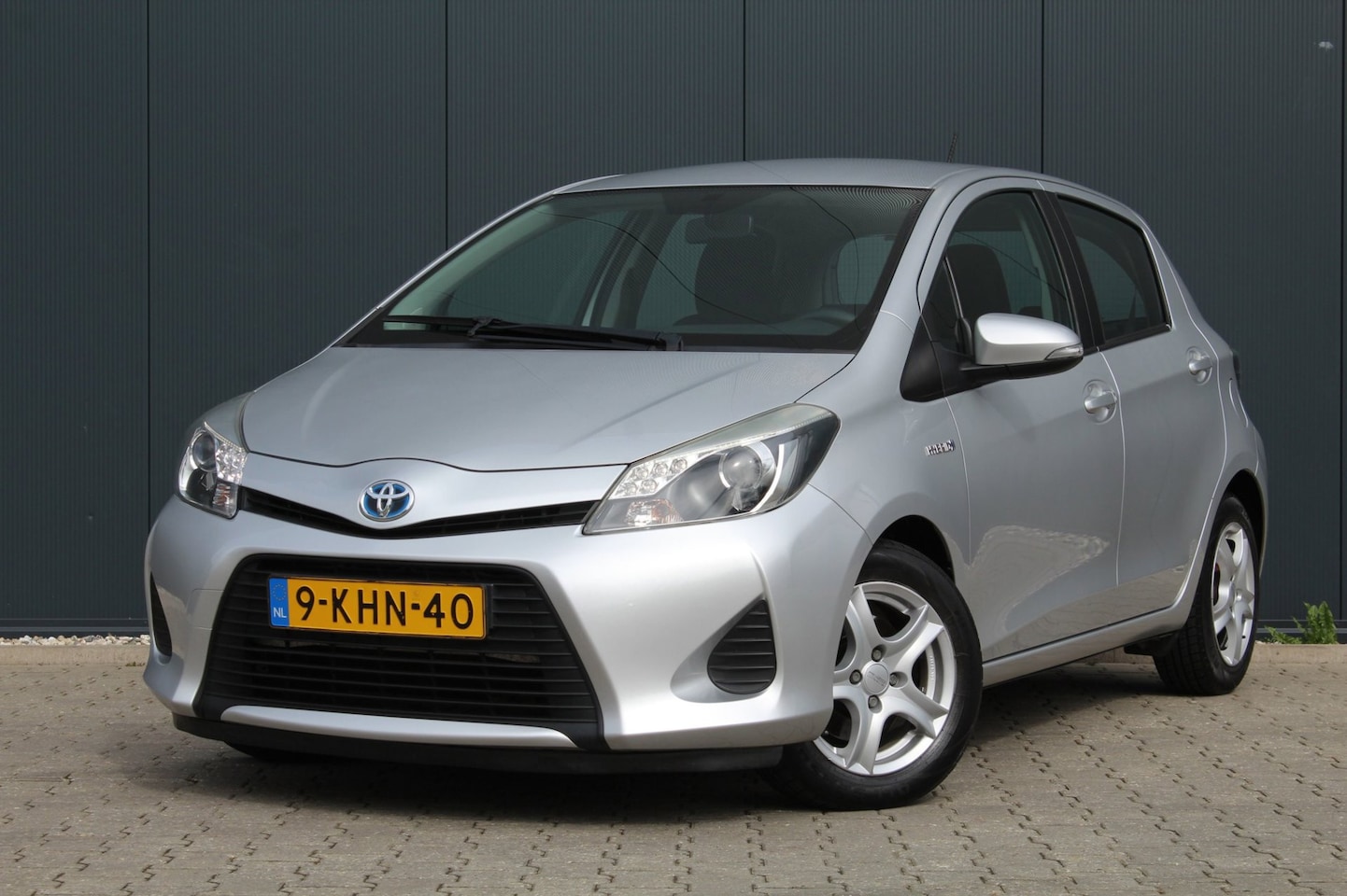 Toyota Yaris - 1.5 Full Hybrid Aspiration | Clima / Cruise control | Camera | NAP | APK | - AutoWereld.nl