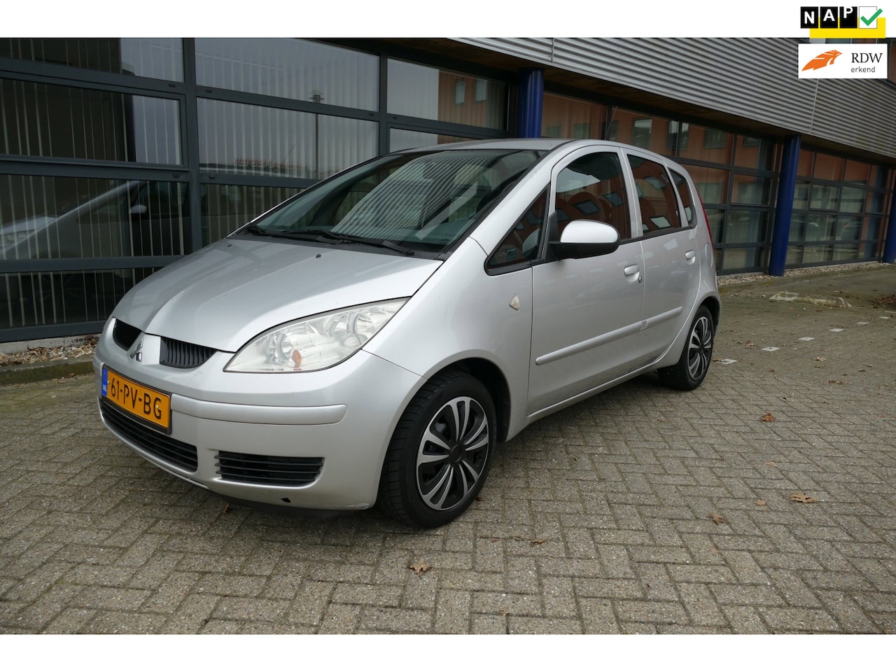 Mitsubishi Colt - 1.3 Inform Cool Pack Airco Apk 9-12-2026 - AutoWereld.nl