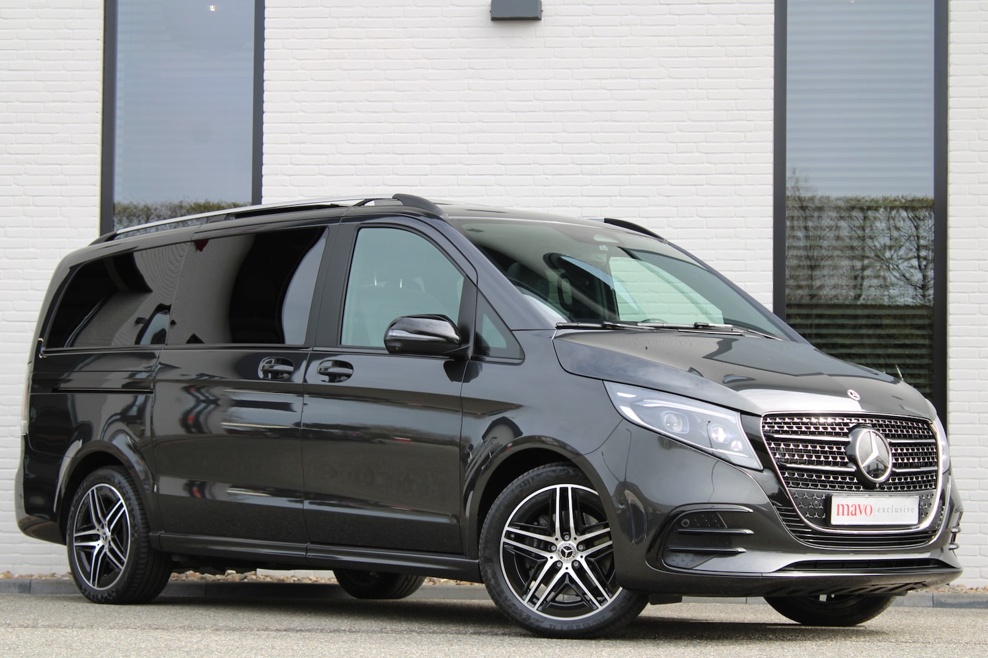 Mercedes-Benz V-klasse - 250d / DC / AMG / Panorama / 2x Elec Schuifd / 360 Cam / Burmester / Vol Opties / NIEUWSTA - AutoWereld.nl