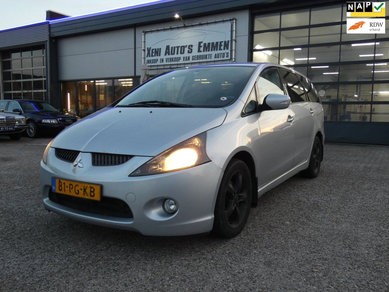 Mitsubishi Grandis - 2.4-16V Intense|Airco|7 Persoons|Export|LM-Velgen - AutoWereld.nl