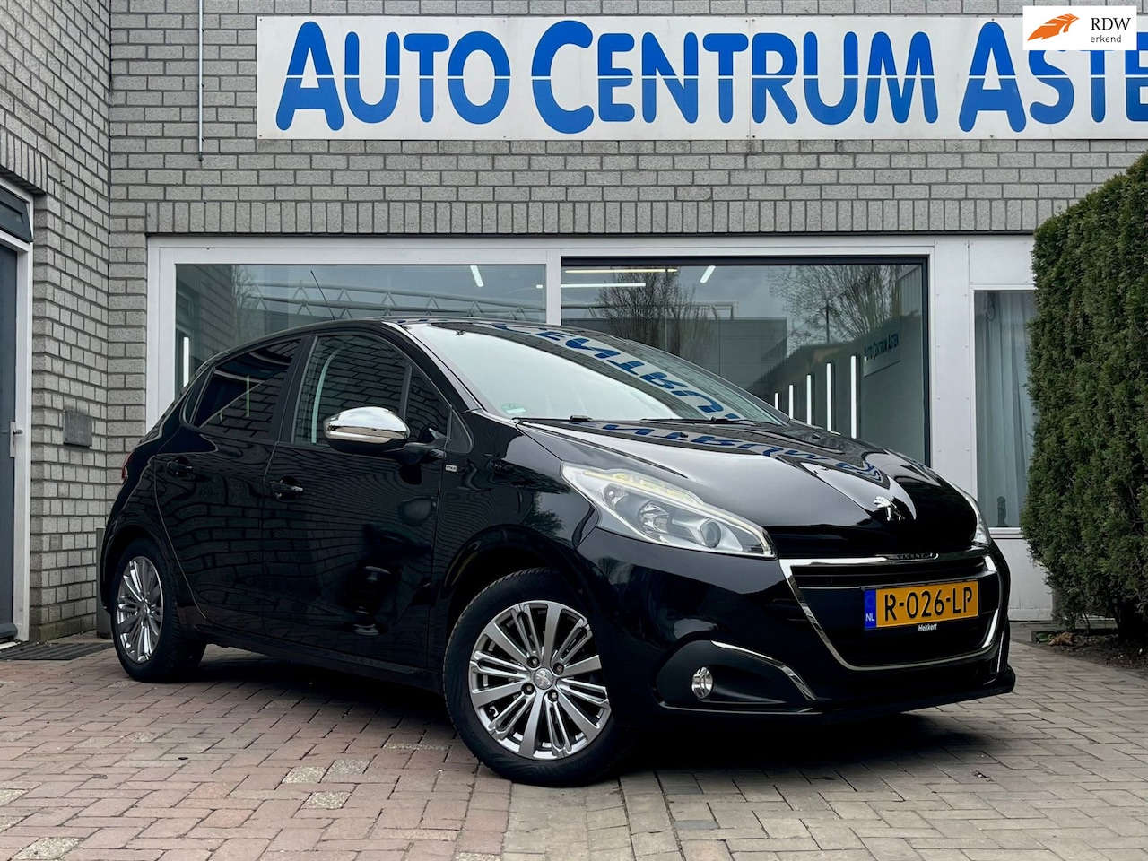 Peugeot 208 - 1.2 PureTech Active Prachtige staat - AutoWereld.nl