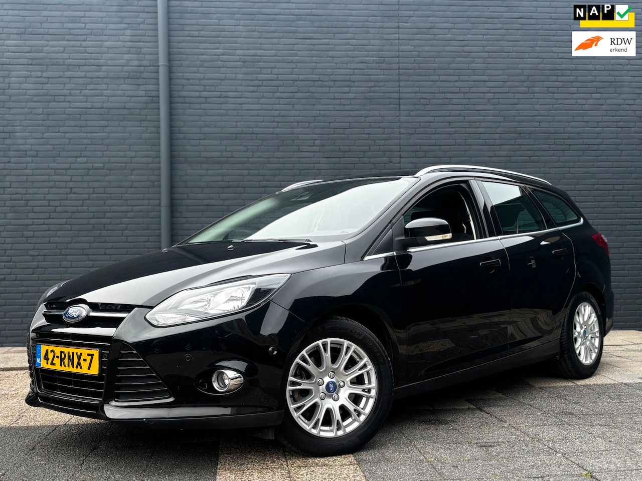Ford Focus Wagon - 1.6 EcoBoost Titanium 1.6 EcoBoost Titanium - AutoWereld.nl
