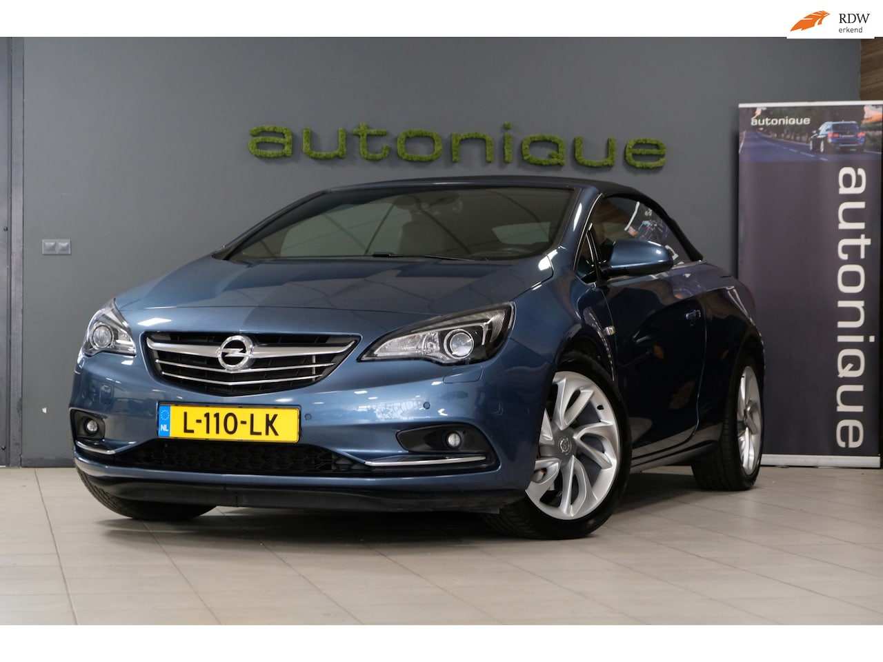 Opel Cascada - 1.4 Turbo Cosmo *66.758km* Navi/Camera/19" Velgen + ALL-Seasons PRACHTIGE CABRIOLET - AutoWereld.nl