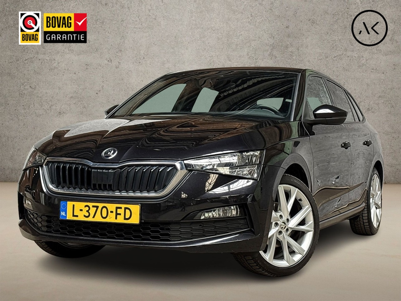Skoda Scala - 1.0 TSI Sport (APPLE CARPLAY, KUIPSTOELEN, CLIMATE, STOELVERWARMING, SPORTSTOELEN, GETINT - AutoWereld.nl