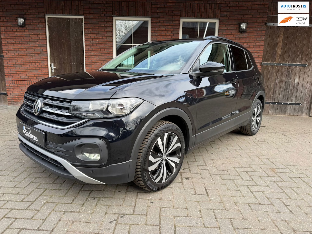 Volkswagen T-Cross - 1.0 TSI Life Business | ACC| Blind spot| Carplay - AutoWereld.nl