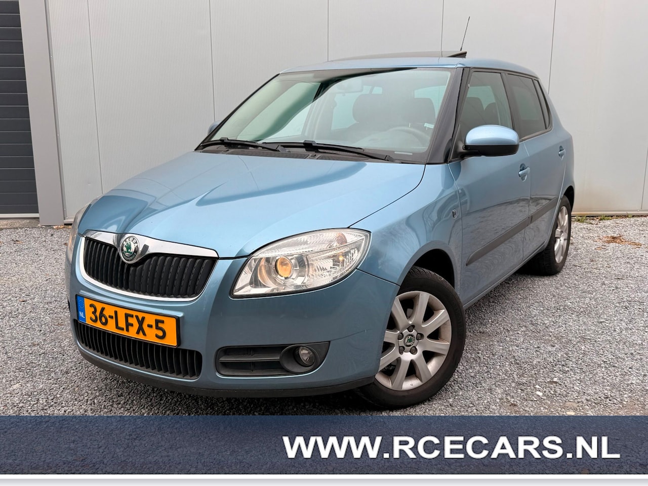 Skoda Fabia - 1.6-16V Sprint DSG Trekhaak Camera Schuifdak Cruisecontr Clima Xenon Blueth N.A.P NL Auto - AutoWereld.nl