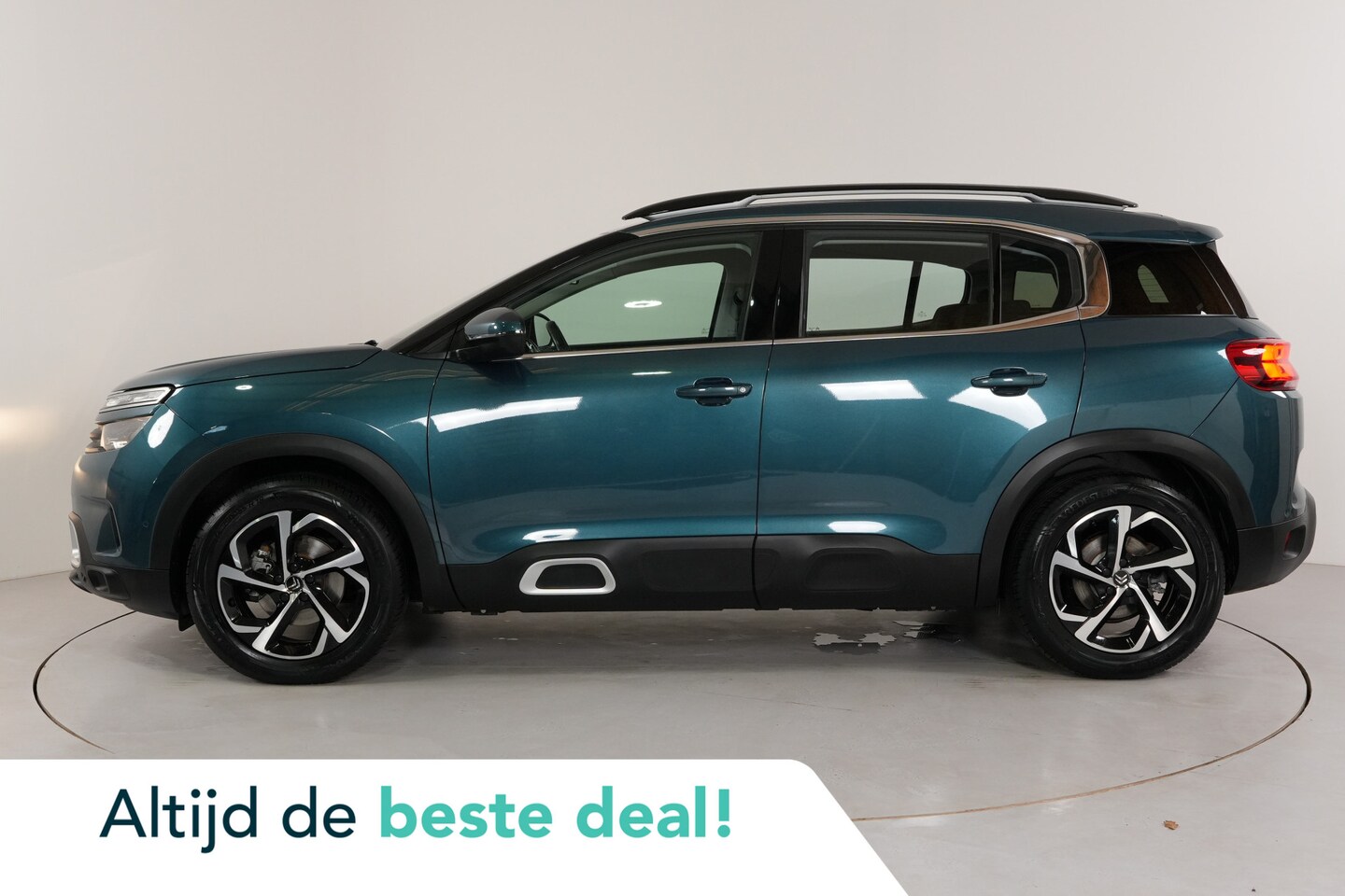 Citroën C5 Aircross - 1.2 PureTech | Trekhaak | Camera | Navi | Cruise | Dodehoek | Apple/Android | - AutoWereld.nl
